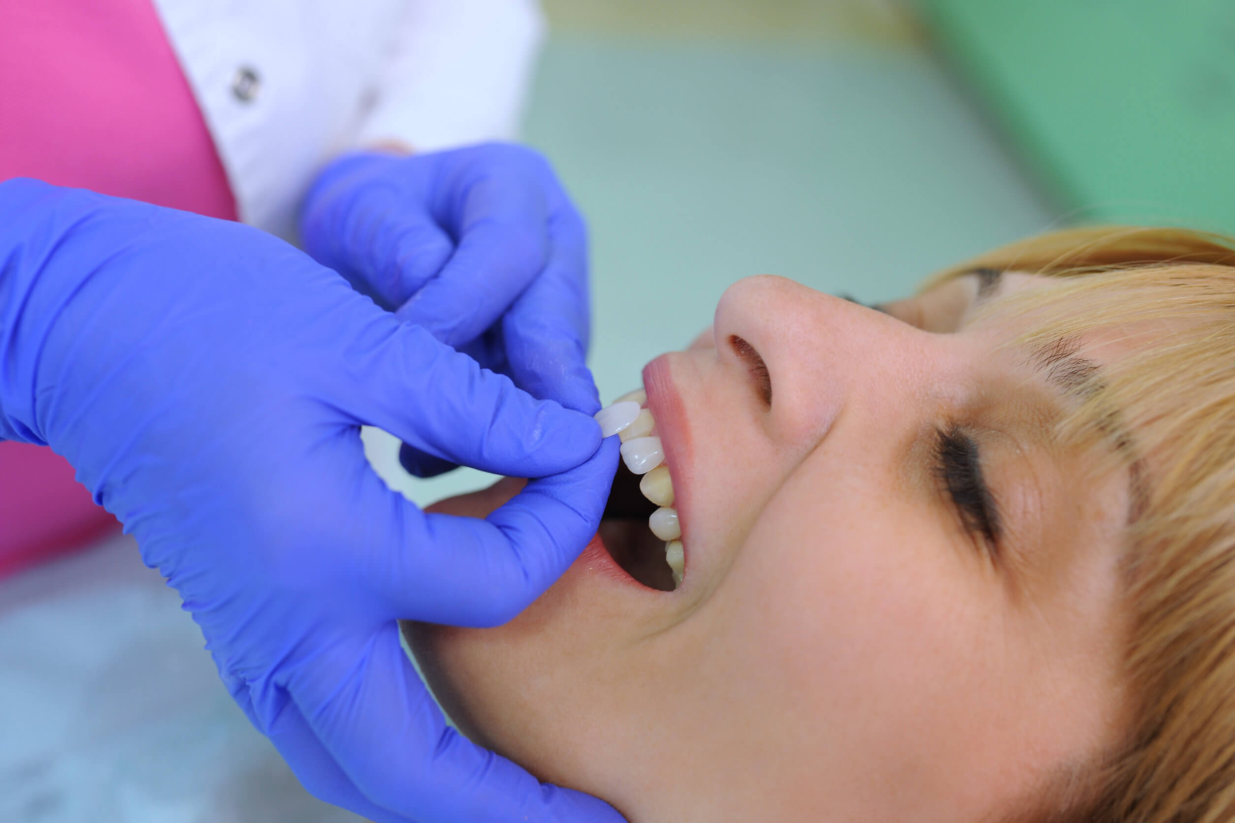 Zahnersatz aus der Zahnarztpraxis Dr. Noack in Würzburg